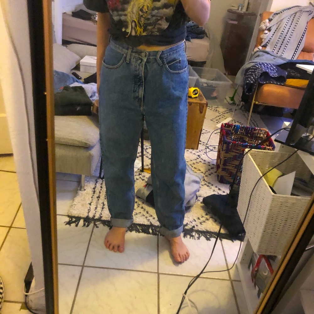 GUESS baggy mom jeans